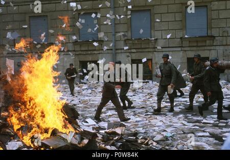 Original Film Titel: DER UNTERGANG. Englischer Titel: Untergang: HITLER UND DAS ENDE DES DRITTEN REICHES, DIE. Regisseur: Oliver Hirschbiegel. Jahr: 2004. Quelle: Constantin Film/Album Stockfoto