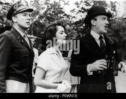 Original Film Titel: DAS LETZTE MAL sah ich PARIS. Englischer Titel: THE LAST TIME I SAW PARIS. Regisseur: Richard Brooks. Jahr: 1954. Stars: Elizabeth Taylor; VAN JOHNSON. Credit: M.G.M/Album Stockfoto