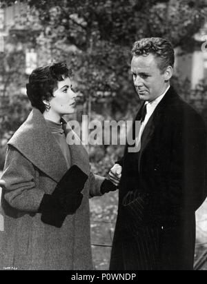 Original Film Titel: DAS LETZTE MAL sah ich PARIS. Englischer Titel: THE LAST TIME I SAW PARIS. Regisseur: Richard Brooks. Jahr: 1954. Stars: Elizabeth Taylor; VAN JOHNSON. Credit: M.G.M/Album Stockfoto