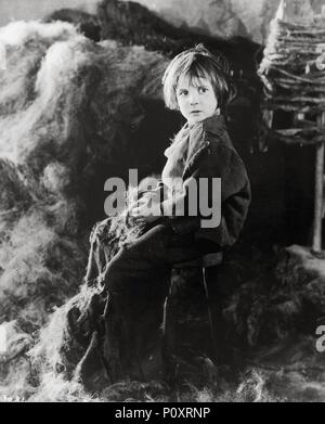 Original Film Titel: Oliver Twist. Englischer Titel: Oliver Twist. Regisseur: FRANK LLOYD. Jahr: 1922. Stars: JACKIE COOGAN. Credit: ZUGEHÖRIGE ERSTE NATIONALE BILDER/Album Stockfoto