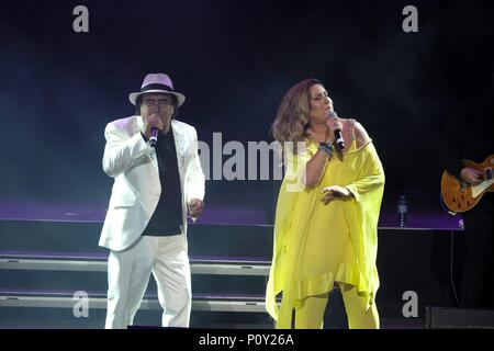 Hamburg, Deutschland. 08 Juni, 2018. La Notte Italiana - Die großen italienischen Schlageraftert auf dem See bus Bregenz am 08.06.2018 mit Al Bano & Romina Power | Verwendung der weltweiten Kredit: dpa/Alamy leben Nachrichten Stockfoto