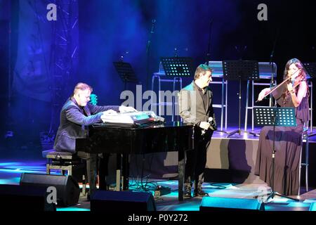 Hamburg, Deutschland. 08 Juni, 2018. La Notte Italiana - Die großen italienischen Schlageraftert auf der lakebreed Bregenz am 08.06.2018 mit Placido Domingo Jr. Junior | Verwendung der weltweiten Kredit: dpa/Alamy leben Nachrichten Stockfoto