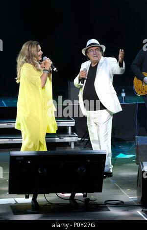 Hamburg, Deutschland. 08 Juni, 2018. La Notte Italiana - Die großen italienischen Schlageraftert auf dem See bus Bregenz am 08.06.2018 mit Al Bano & Romina Power | Verwendung der weltweiten Kredit: dpa/Alamy leben Nachrichten Stockfoto