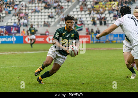 Paris, Frankreich. 10 Jun, 2018. Südafrika sevens Rugby player Dewald Mensch ist da HSBC Spieler der Endrunde gegen England während der HSBC Sevens Serie Paris gewählt. Südafrika gewinnt sowohl das Turnier und die 2018 HSBC Sevens World Series. Paris, Frankreich, 10. Juni 2018. Stockfoto