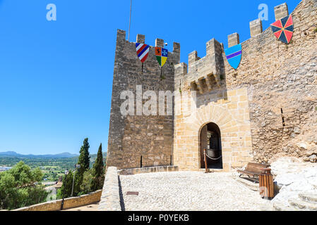 Capdepera - historisches Dorf in der wunderschönen Landschaft von Mallorca, Spanien Stockfoto