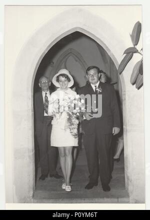 Der TSCHECHOSLOWAKISCHEN SOZIALISTISCHEN REPUBLIK, circa 1970: vintage Foto zeigt Hochzeit Foto, circa 1970. Stockfoto