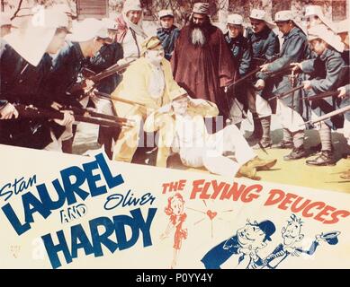 Original Film Titel: The Flying Deuces. Englischer Titel: The Flying Deuces. Regisseur: A. EDWARD SUTHERLAND. Jahr: 1939. Stars: Stan Laurel. Credit: RKO/Album Stockfoto