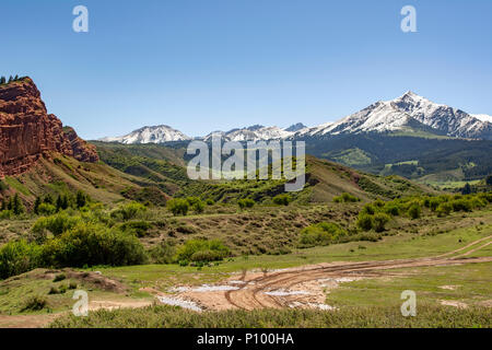 Bergblick in Jety Oguz Schlucht, in der Nähe von Karakol, Kirgisistan Stockfoto