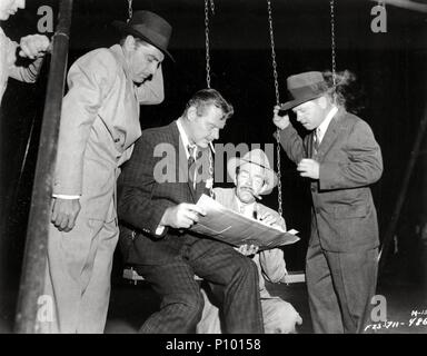 Original Film Titel: BABY FACE NELSON. Englischer Titel: BABY FACE NELSON. Regisseur: Don Siegel. Jahr: 1957. Stars: MICKEY ROONEY; JACK ELAM. Quelle: UNITED ARTISTS/Album Stockfoto