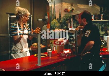 Original Film Titel: kleine Gauner. Englischer Titel: SMALL TIME CROOKS. Regisseur: WOODY ALLEN. Jahr: 2000. Stars: TRACEY ULLMAN; BRIAN MARKINSON. Credit: CLIFFORD, JOHN/Album Stockfoto