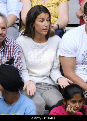 Ana Boyer Preysler nimmt an Tag fünf der Mutua Madrid Open Tennisturnier auf dem Caja Magica bietet: Ana Boyer Preysler Wo: Madrid, Spanien Wann: 09. Mai 2018 Credit: Oscar Gonzalez/WENN.com Stockfoto