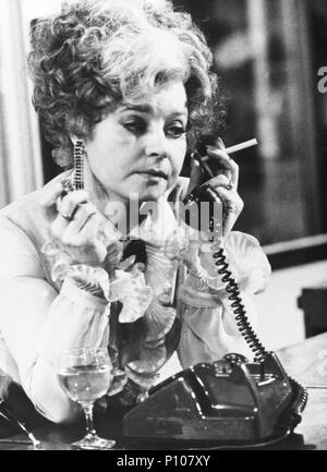 Original Film Titel: FAWLTY TOWERS - TV. Englischer Titel: FAWLTY TOWERS. Jahr: 1975. Stars: PRUNELLA SKALEN. Quelle: BBC/Album Stockfoto