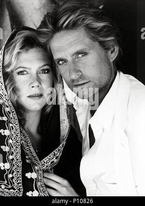 Original Film Titel: THE JEWEL OF THE NILE. Englischer Titel: The JEWEL OF THE NILE. Regisseur: LEWIS TEAGUE. Jahr: 1985. Stars: Kathleen Turner, Michael Douglas. Quelle: 20th Century Fox/Album Stockfoto