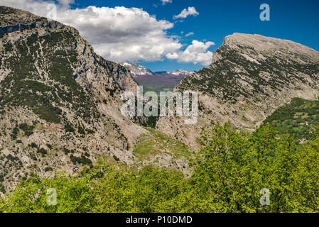 Gole del Raganello (raganello Schlucht), Blick von San Lorenzo Bellizzi, südlichen Apennin, Nationalpark Pollino, Kalabrien, Italien Stockfoto