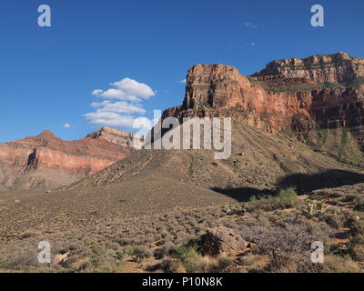 Die Tonto Trail zwischen Indian Garden Campground und Horn Creek im Grand Canyon National Park, Arizona. Stockfoto