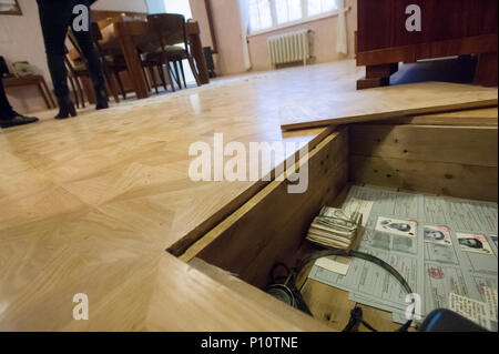 Versteckte sicheren Platz in der polnischen Flachbild während des Krieges als Teil der exhibion im Museum des Zweiten Weltkriegs in Danzig, Polen. 28. Januar 2017 © Wojciec Stockfoto