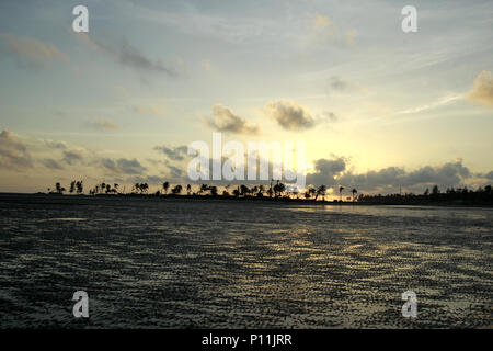 Wolken über dem Naf-Fluss in Teknaf Insel in Cox's Bazar, Bangladesch. Bangladesch hat immense Schönheit der Natur. © REHMAN Asad/Alamy Stock Foto Stockfoto