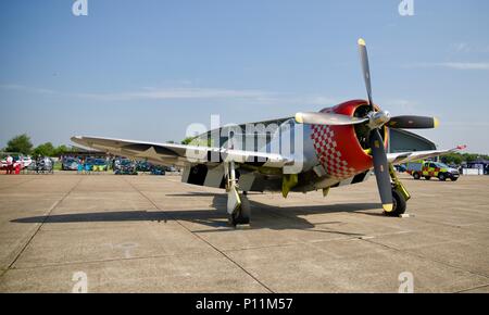 Republic P-47 D Thunderbolt (G-THUN) eine Amerikanische Weltkrieg II Jagdbomber auf der Flightline in Duxford Air Festival am 27. Mai 2018 Stockfoto