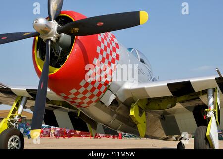 Republic P-47 D Thunderbolt (G-THUN) eine Amerikanische Weltkrieg II Jagdbomber auf der Flightline in Duxford Air Festival am 27. Mai 2018 Stockfoto