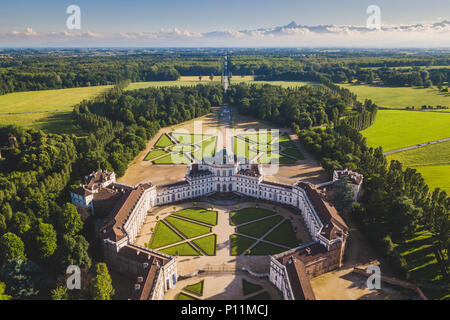 Italien: Luftaufnahme der Palazzina di Caccia di Stupinigi, eine der Residenzen des Königshauses Savoyen im nördlichen Italien, Teil der UNESCO nicht Stockfoto