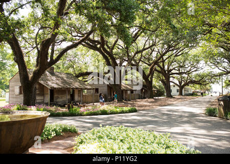 Restaurierte sklavenvierteln am Oak Alley Plantation in Vacherie, Louisiana, USA. Stockfoto