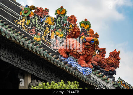 Dach Dekoration auf Chen Clan Pausenhalle, Guangzhou, China Stockfoto