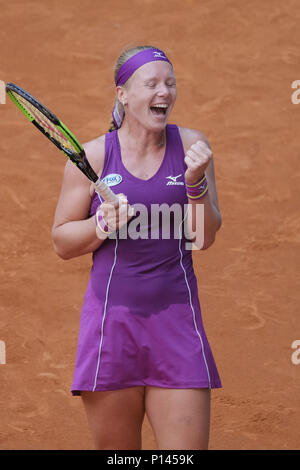 Kiki Bertens v Maria Sharapova - Mutua Madrid Open Tennisturnier - Tag 6 Mit: Kiki Bertens Wo: Madrid, Spanien Wann: 10. Mai 2018 Credit: Oscar Gonzalez/WENN.com Stockfoto