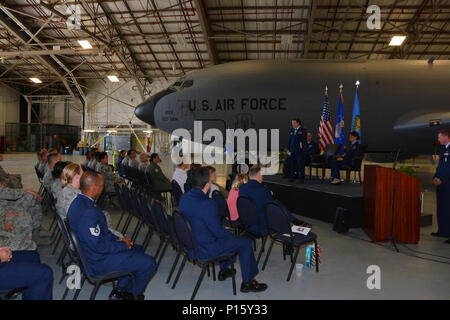 Maj. Melissa Jones, 507Th Maintenance Squadron Commander, übernimmt das ...