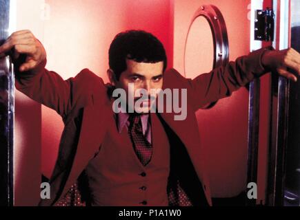 Original Film Titel: CARLITO's Way. Englischer Titel: CARLITO's Way. Regisseur: Brian DE PALMA. Jahr: 1993. Stars: John LEGUIZAMO. Quelle: UNIVERSAL PICTURES/Goldman, LOUIS/Album Stockfoto