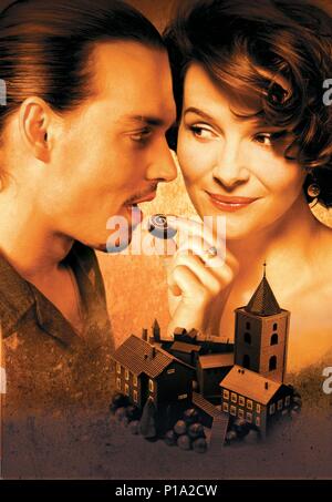 Original Film Titel: CHOCOLAT. Englischer Titel: CHOCOLAT. Regisseur: LASSE HALLSTROM. Jahr: 2000. Stars: Johnny Depp und Juliette Binoche zu sehen. Copyright: nur redaktionell Innen verwenden. Dies ist eine öffentlich verteilten Handzettel. Zugriffsrechte nur, keine Lizenz des Urheberrechts zur Verfügung gestellt. Vorgeschriebene Genehmigung zu Visual Symbol (www.visual-icon.com) Für die Reproduktion des Bildes erforderlich ist. Credit: Miramax Films/Album Stockfoto