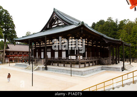 Der Kondo (Große Halle) des Dai Garan Tempel Komplex, Teil der Kongobu-ji Tempel, Koyasan. Stockfoto