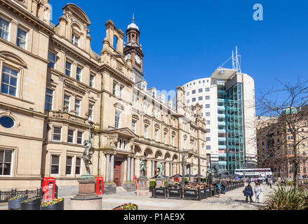 Yorkshire England Leeds Yorkshire England die alte Post Gebäude auf dem Platz der Stadt Leeds City Centre Restaurant im Freien mit Leeds Großbritannien Stockfoto