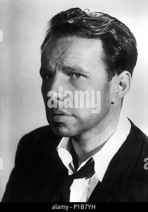 Original Film Titel: RETTUNGSBOOT. Englischer Titel: RETTUNGSBOOT. Regisseur: Alfred Hitchcock. Jahr: 1944. Stars: Hume Cronyn. Quelle: 20th Century Fox/Album Stockfoto