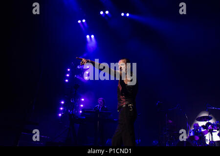 Toronto, Kanada. 11. Juni 2018. Dave Gahan von DEPECHE MODE im Air Canada Centre auf der 'Global Spirit Tour" in Toronto, Kanada. Credit: topconcertphoto/Alamy leben Nachrichten Stockfoto