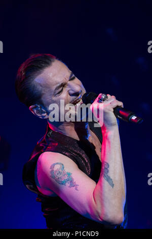 Toronto, Kanada. 11. Juni 2018. Dave Gahan von DEPECHE MODE im Air Canada Centre auf der 'Global Spirit Tour" in Toronto, Kanada. Credit: topconcertphoto/Alamy leben Nachrichten Stockfoto