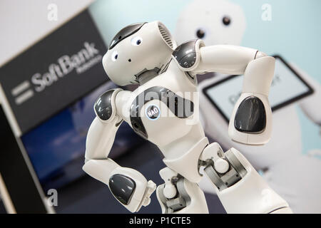 Hannover, Deutschland. Juni 2018. CEBIT 2018, internationale Computer expo und Europe's Business Festival for Innovation and Digitalisierung: NAO 6, interaktiver humanoider Roboter der Firma SoftBank Robotics. Vermerk: Christian Lademann Stockfoto