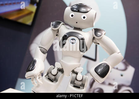Hannover, Deutschland. Juni 2018. CEBIT 2018, internationale Computer expo und Europe's Business Festival for Innovation and Digitalisierung: NAO 6, interaktiver humanoider Roboter der Firma SoftBank Robotics. Vermerk: Christian Lademann Stockfoto