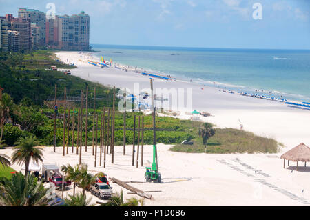 Die luxuriösen Marco Island JW Marriott Beach Resort liegt auf 3 Meilen von privaten weißen Sandstrand am Golf von Mexiko. Stockfoto