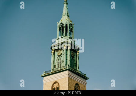 Turm der St. Mary's Kirche Stockfoto