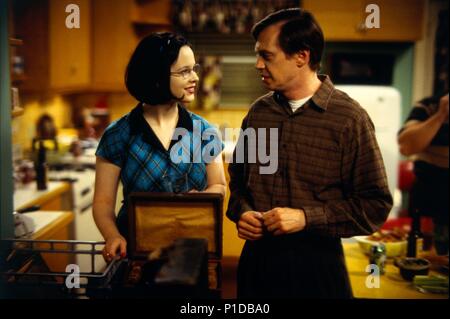 Original Film Titel: GHOST WORLD. Englischer Titel: GHOST WORLD. Regisseur: Terry Zwigoff. Jahr: 2001. Stars: Thora Birch und Steve Buscemi. Credit: VEREINIGTE KÜNSTLER/Bennett, Tracy/Album Stockfoto