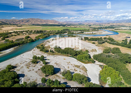 Clutha River in der Nähe von Bendigo, Central Otago, Südinsel, Neuseeland - drone Antenne Stockfoto