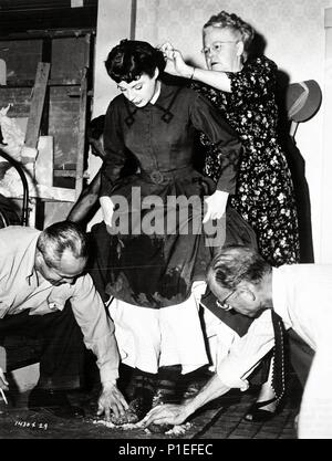 Original Film Titel: kleine Frauen. Englischer Titel: kleine Frauen. Film Regie: MERVYN LEROY. Jahr: 1949. Stars: Juni Allyson. Credit: M.G.M/Album Stockfoto