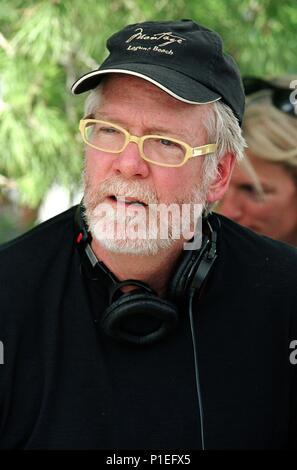 Original Film Titel: MISS CONGENIALITY 2: ARMED UND FABELHAFT. Englischer Titel: MISS CONGENIALITY 2: ARMED UND FABELHAFT. Regisseur: John PASQUIN. Jahr: 2005. Stars: John PASQUIN. Quelle: WARNER BROS. /Album Stockfoto