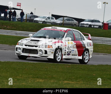 Richard Thurbin, Mitsubishi Evo 4, moderne Klassiker, Nextec Puma Cup, CSCC, Snetterton Rennstrecke, Snetterton, Norfolk, England, Samstag 7 t Stockfoto