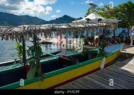 PAUL GAUGUIN KREUZFAHRT im Huahine Island Stockfoto