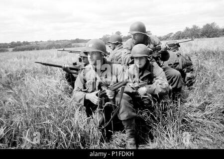 Original Film Titel: Saving Private Ryan. Englischer Titel: Saving Private Ryan. Regisseur: Steven Spielberg. Jahr: 1998. Stars: Tom Hanks, Tom Sizemore, Giovanni Ribisi. Quelle: DREAMWORKS/Album Stockfoto