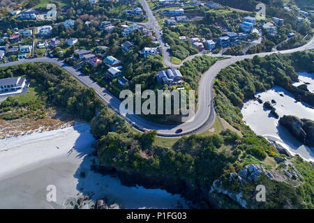 Big Rock Ecke, Brighton, Dunedin, Südinsel, Neuseeland - drone Antenne Stockfoto