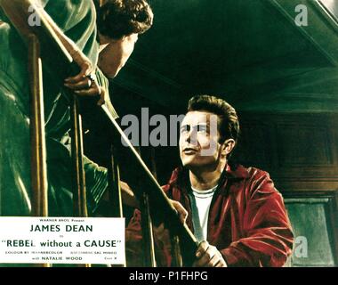 Original Film Titel: REBELLEN OHNE URSACHE. Englischer Titel: REBELLEN OHNE URSACHE. Regisseur: Nicholas Ray. Jahr: 1955. Stars: James Dean. Quelle: WARNER BROTHERS/Album Stockfoto