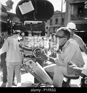 Original Film Titel: The Wild Bunch. Englischer Titel: The Wild Bunch. Regisseur: Sam Peckinpah. Jahr: 1969. Stars: SAM PECKINPAH. Credit: WARNER BROS./SEVEN ARTS/Album Stockfoto