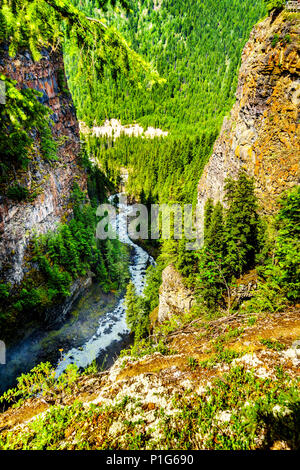 Spahats fällt auf Spahats Creek im Wells Gray Provincial Park in Clearwater, British Columbia, Kanada Stockfoto